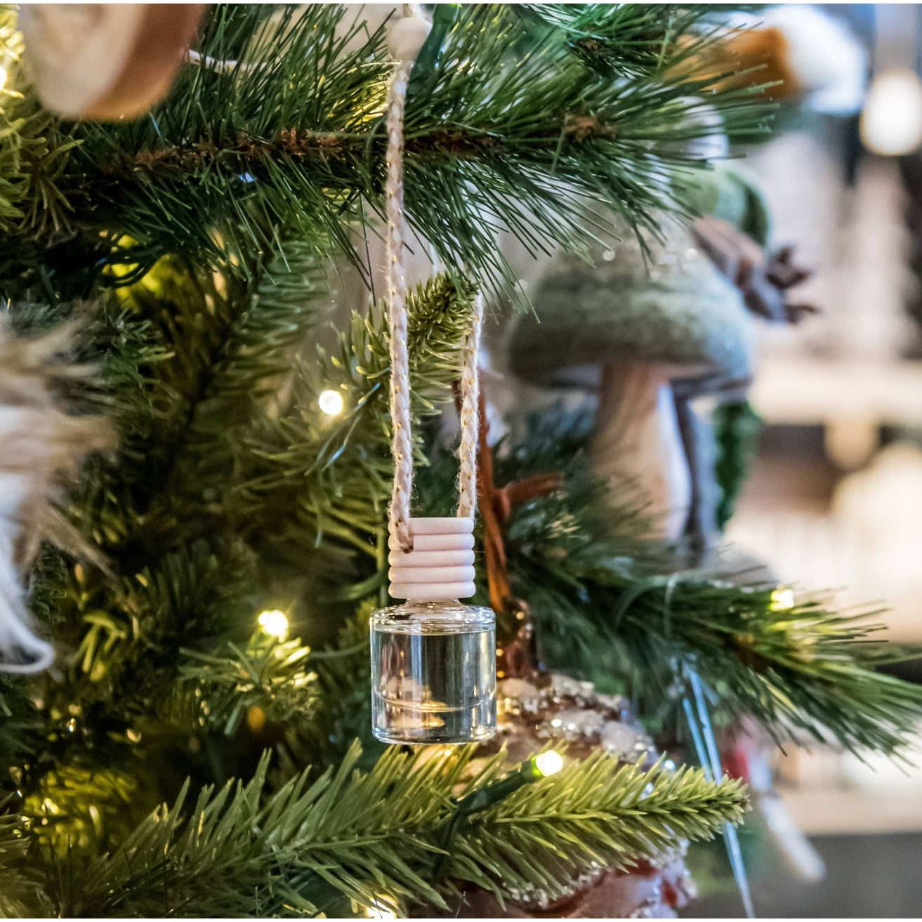 Ivy & Sage Christmas Tree hanging Real Scent Pine Jar Diffuser set of 4 - Brought to you by Luxe & Lark