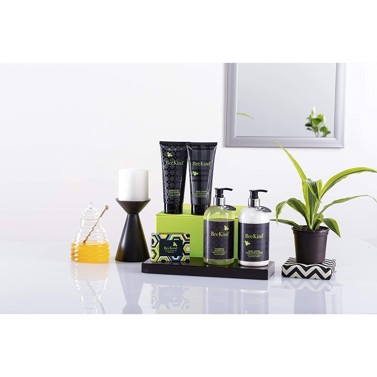 BeeKind Gilchrist &amp; Soames Lemon Verbena Honey Shampoo full size 15.5oz - Brought to you by Luxe &amp; Lark
